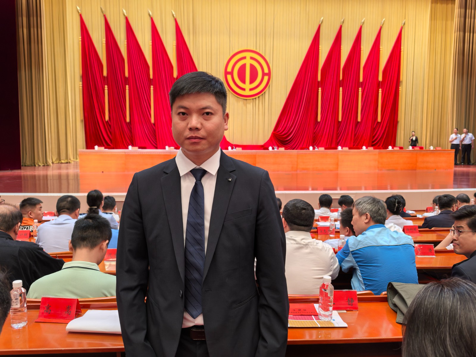 赵康.jpg 赵康.jpg